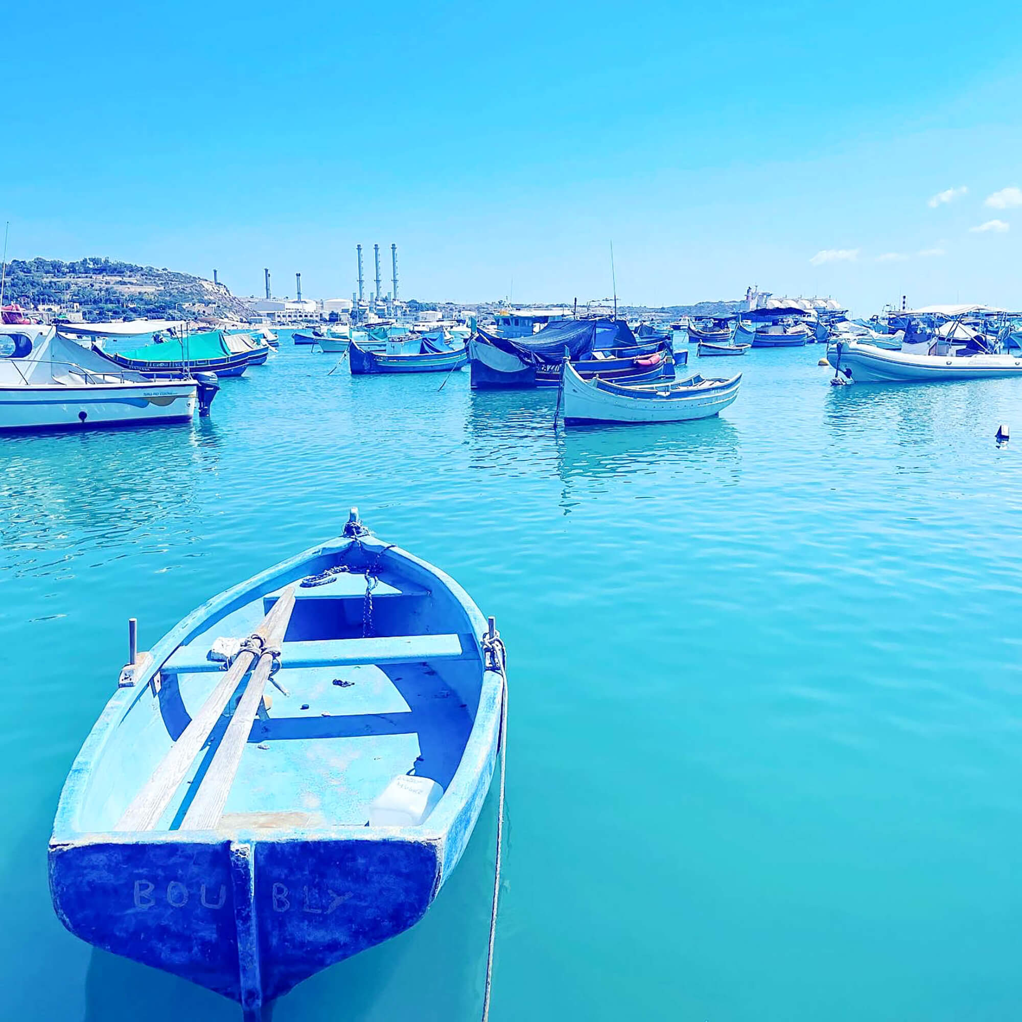 D7200284 153A-4FB0-8288-C4A0AAF6D414